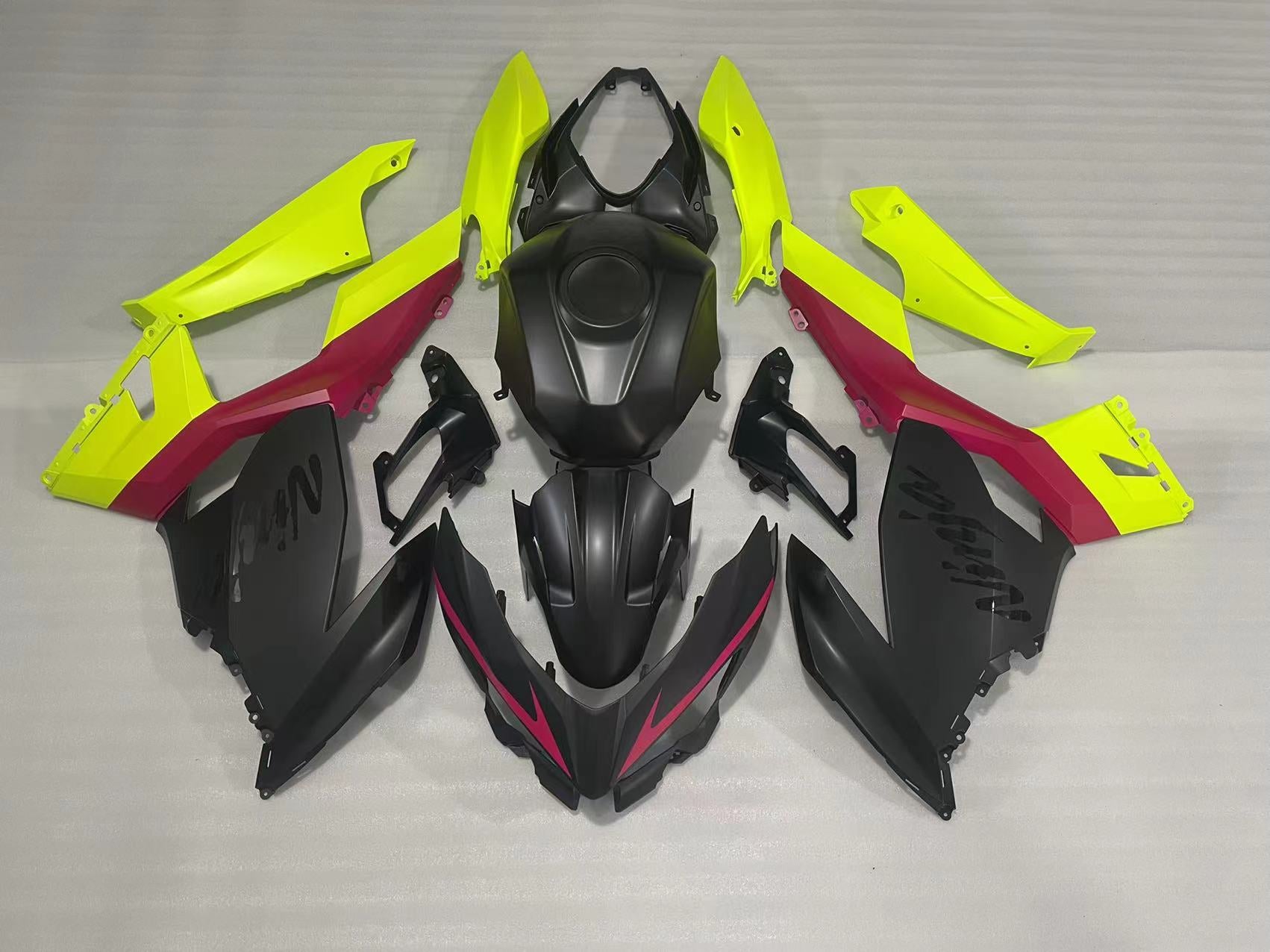 Amotopart Kawasaki 2018-2023 EX400/Ninja400 Kit de carenado rosa amarillo