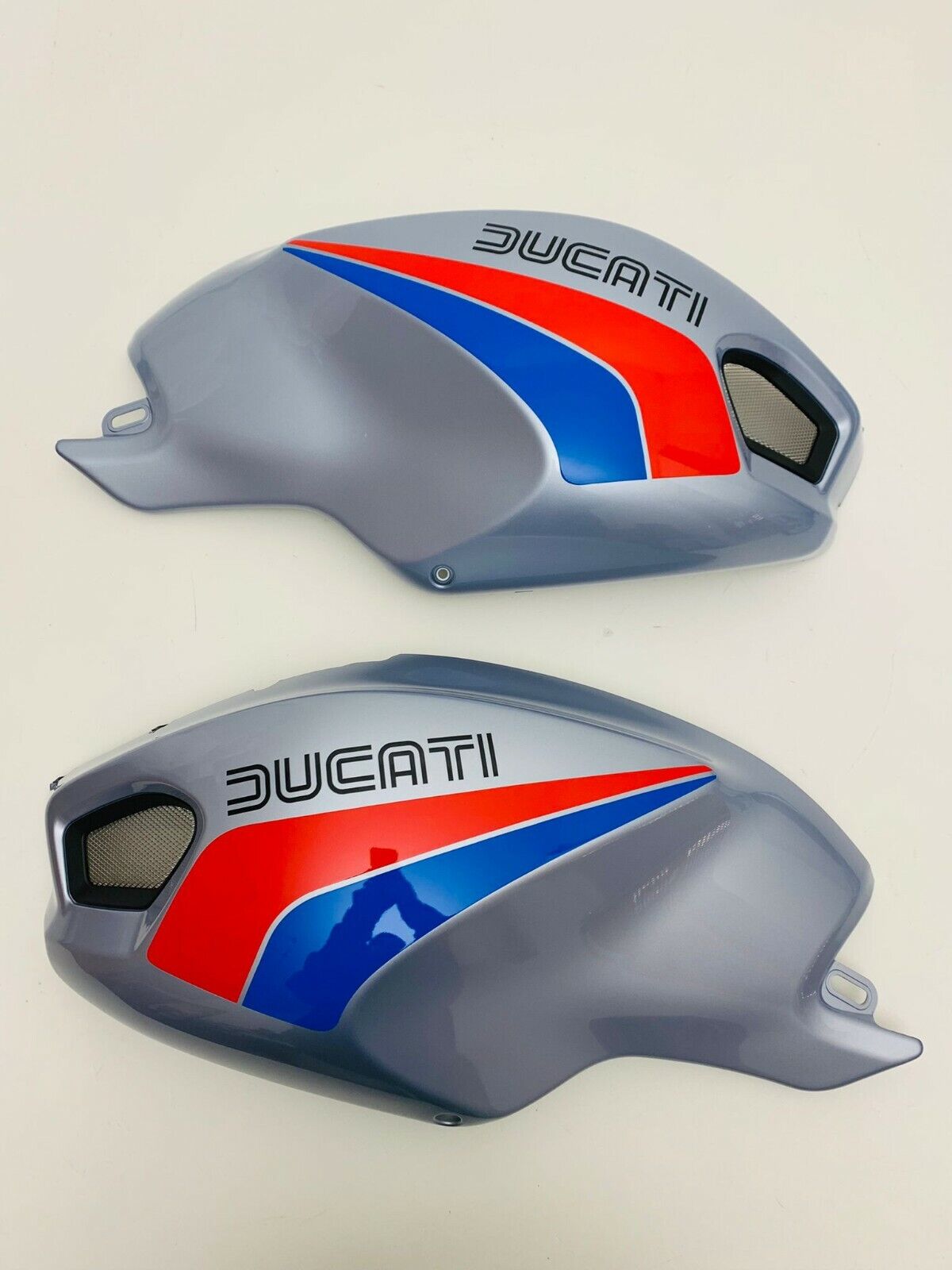 Amotopart Ducati alle Jahre Monster 696/796/1100 S EVO Grau Verkleidungsset