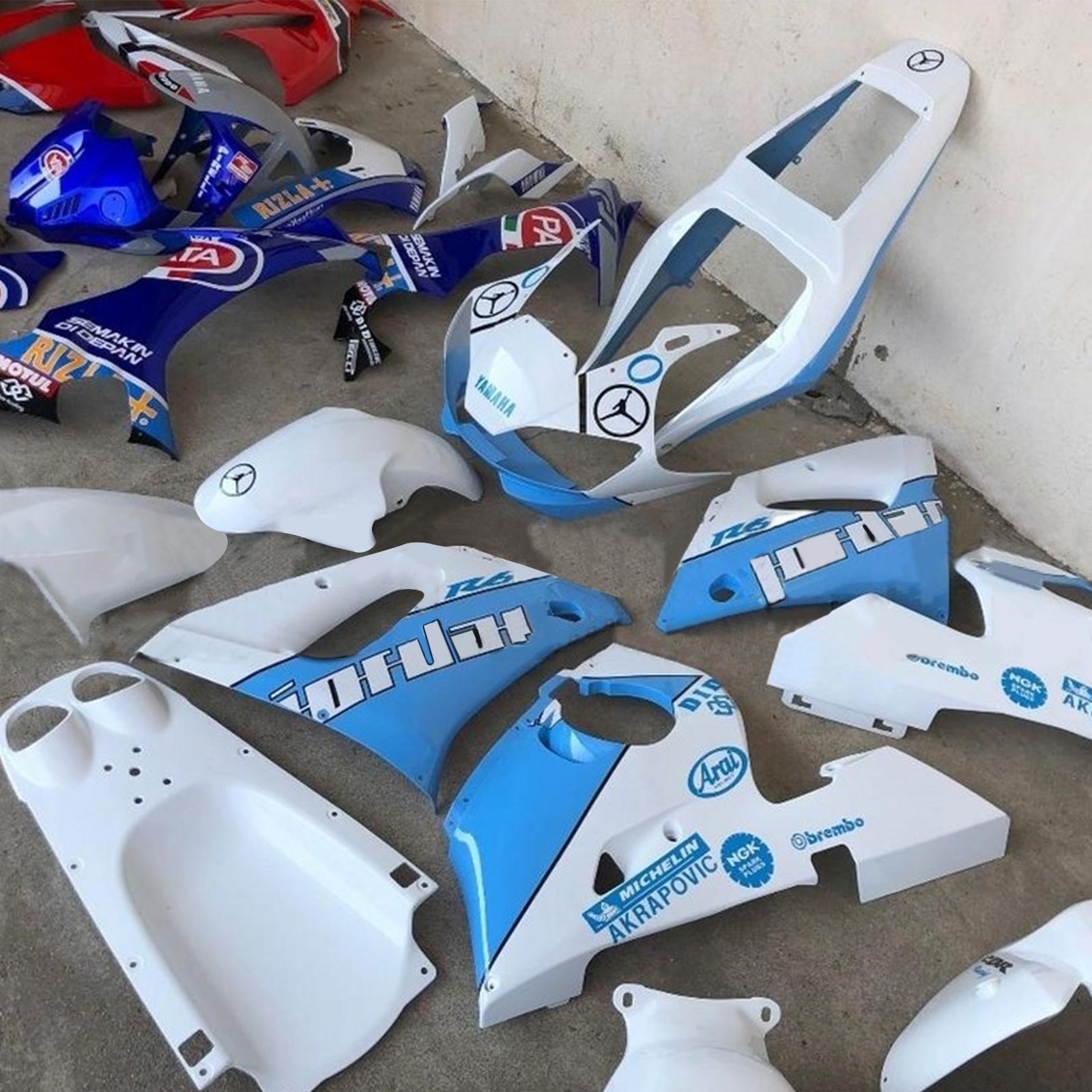 Kit de carénage Amotopart Yamaha 1998-2002 YZF 600 R6 bleu blanc