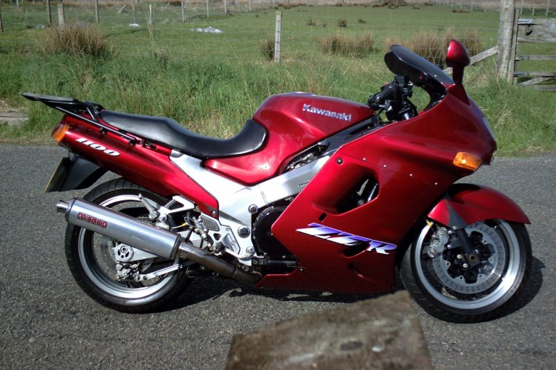 Amotopart 1993–2003 Kawasaki ZZR1100 Red Style1 Verkleidungsset