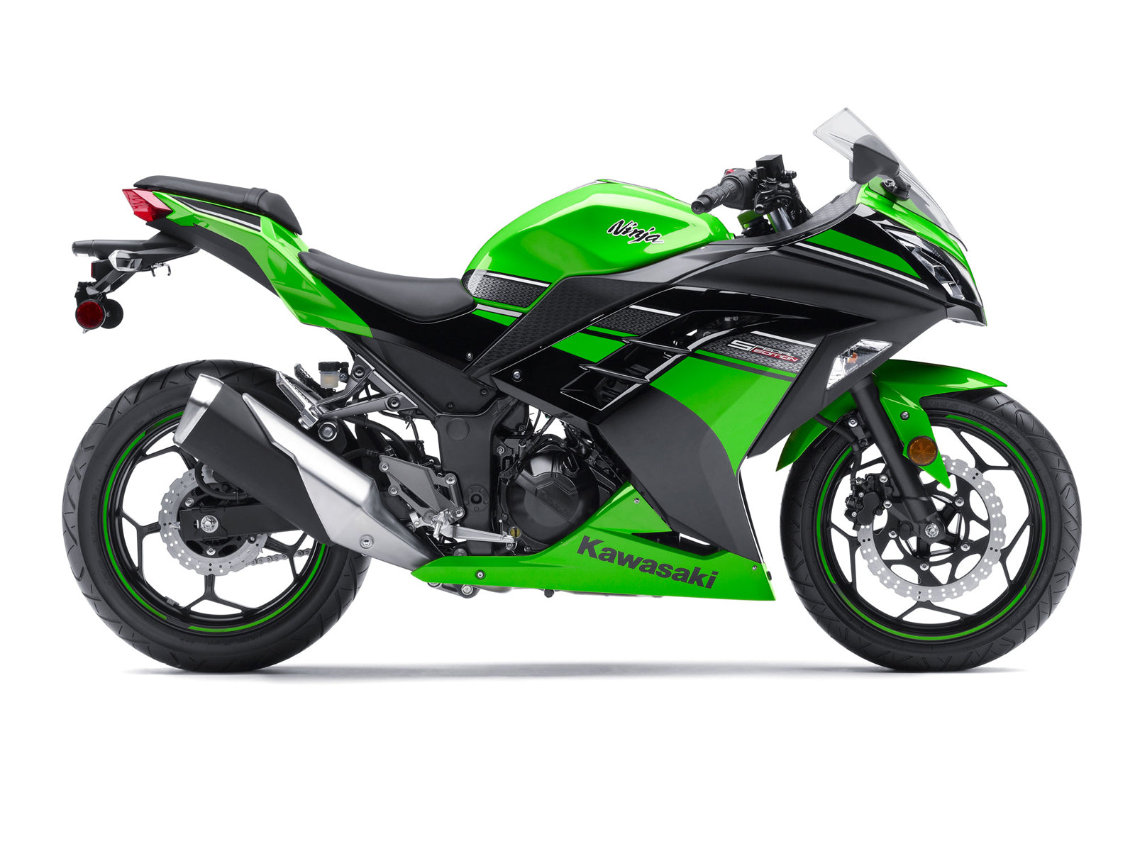 Amotopart 2013-2024 Kawasaki EX300R フェアリング グリーン&ブラック キット