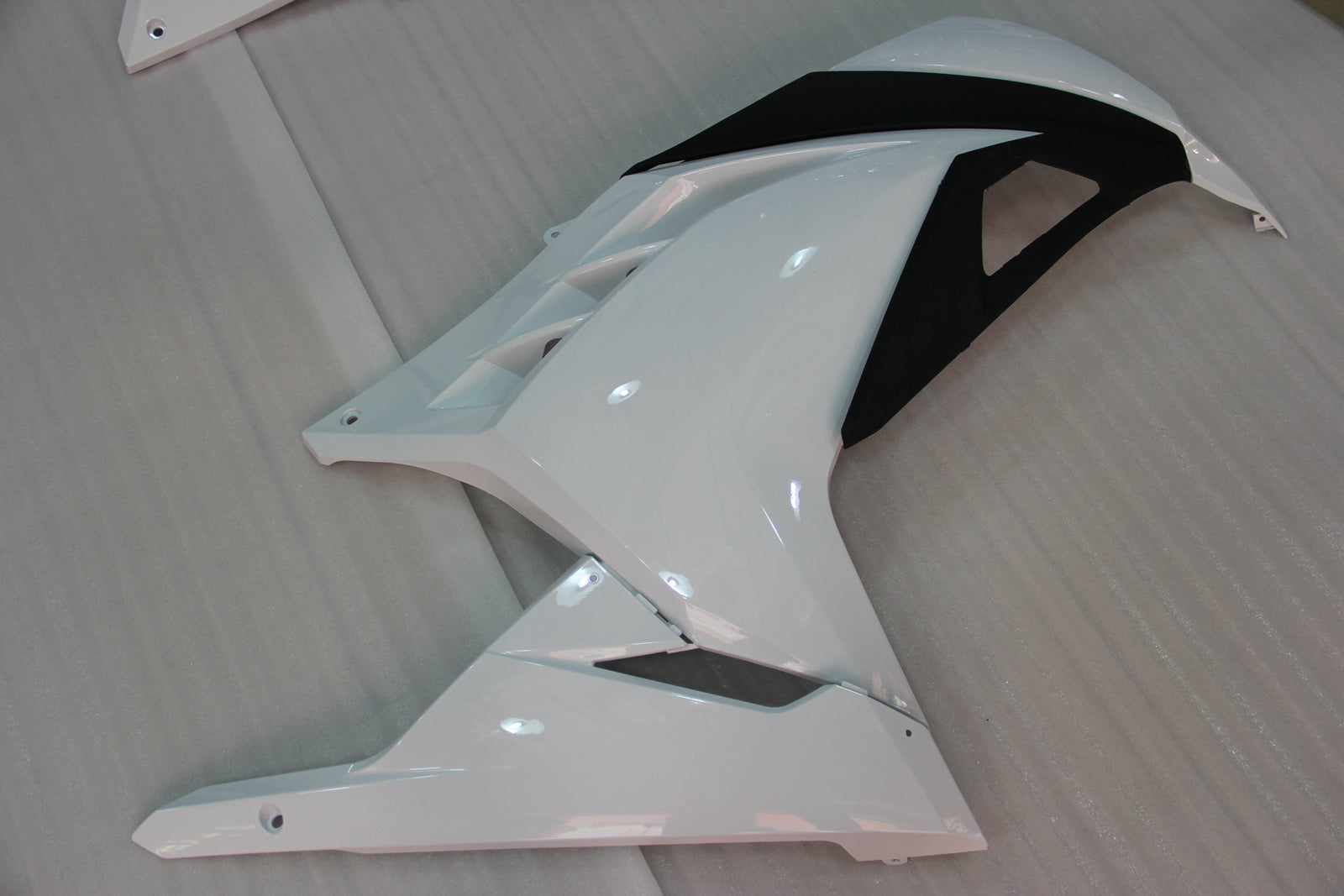 Amotopart 2013-2024 Kawasaki EX300R Fairing White&Black Kit