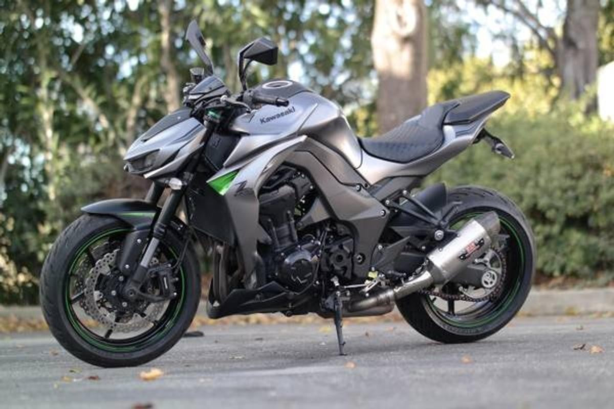 Amotopart Kawasaki Z400 (2018–2024) Verkleidungsset