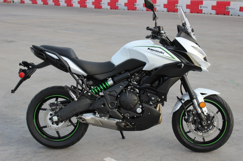 Amotopart 2015–2021 Kawasaki Versys 650 weißes Verkleidungsset