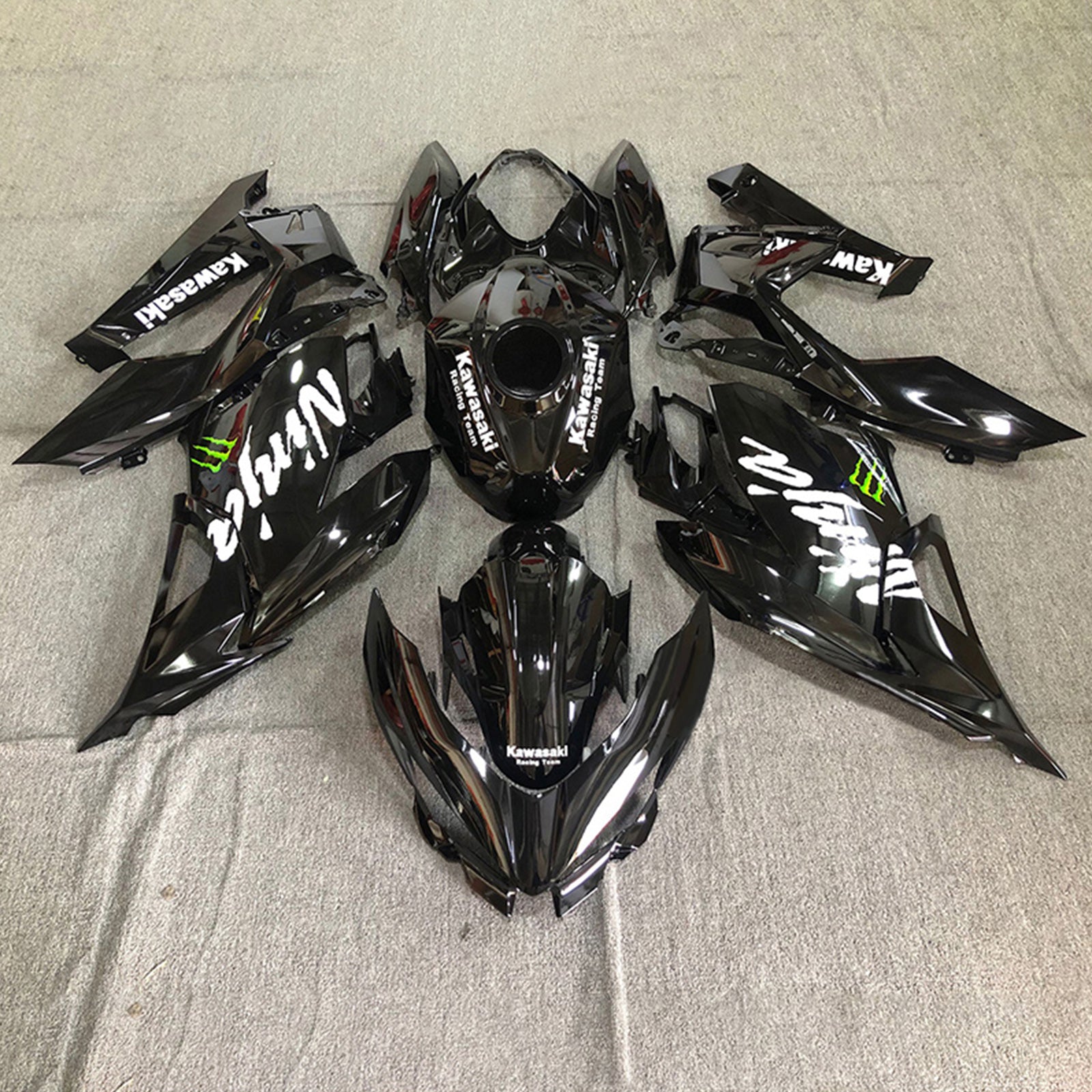 Amotopart Kawasaki 2018-2024 EX400/Ninja400 グロスブラック フェアリングキット