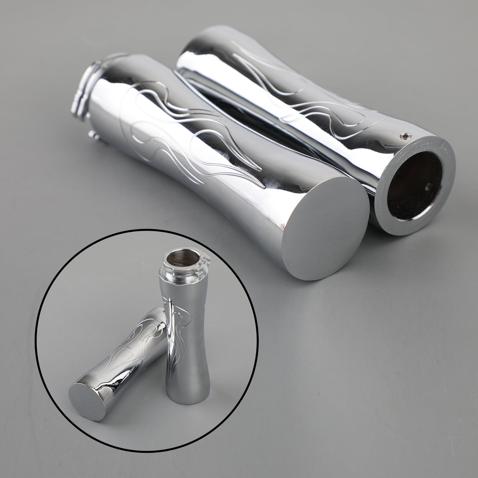 Grips Fit For Yamaha Road Star 1600 / 1700 Flame 2  - Chrome
